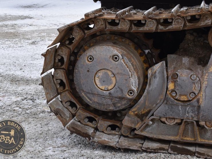 komatsu-d65ex-12-image-24