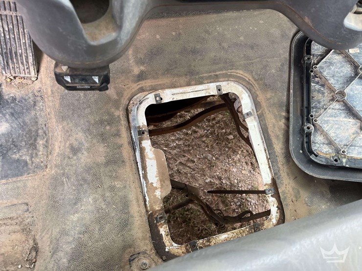 2018-freightliner-m2-106-image-14