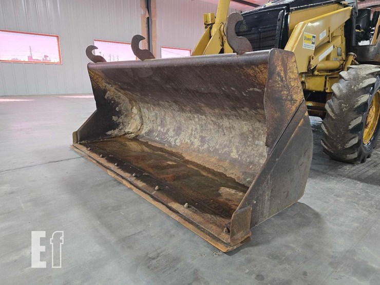 2001-caterpillar-420d-image-9