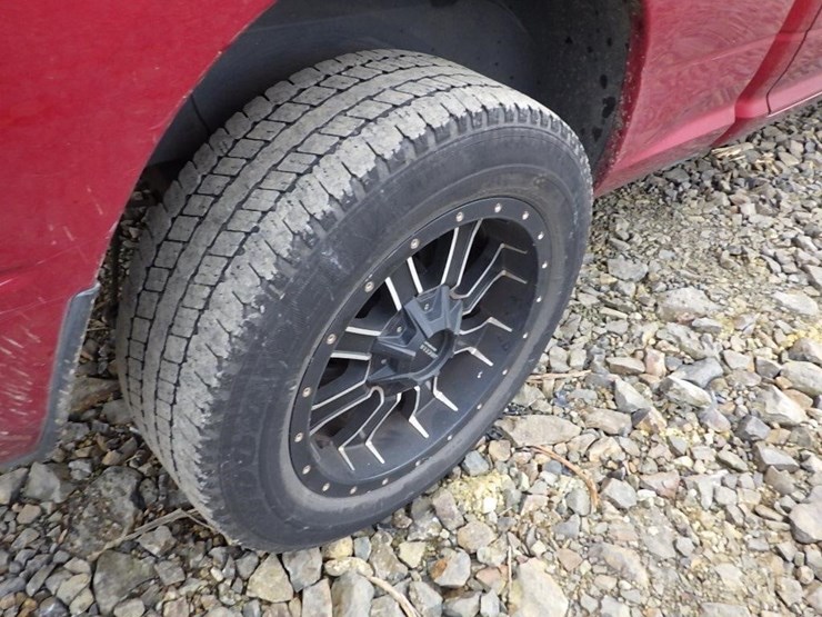 2011-dodge-ram-1500-image-28