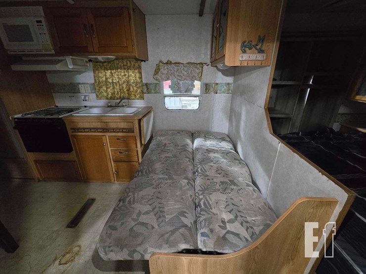 mobile-scout-travel-trailer-image-10