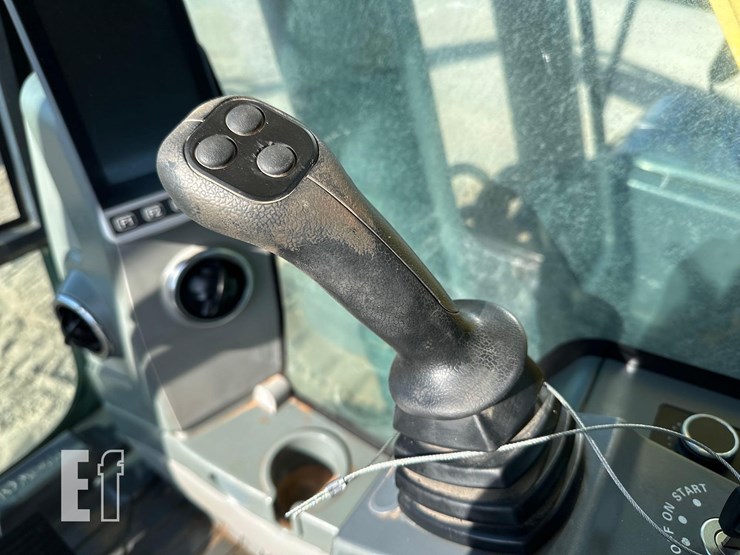 2022-xcmg-xe210u-image-15