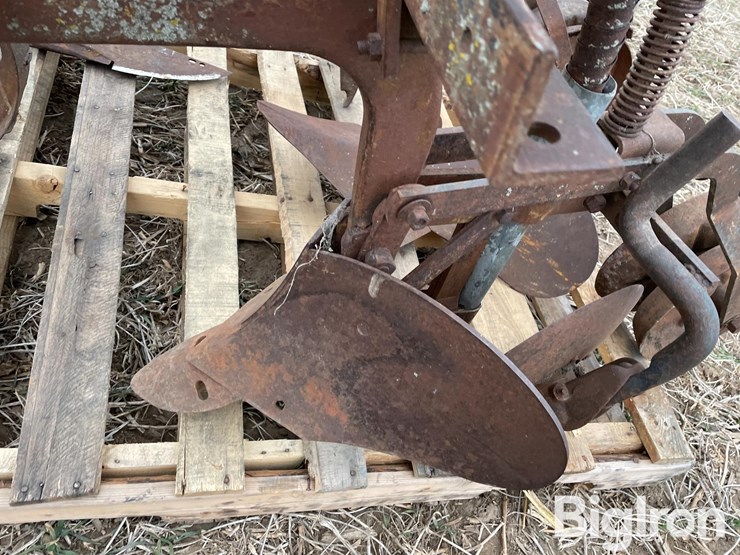 antique-planter-image-13