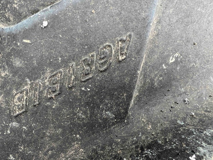 2014-case-farmall-115u-tractor-image-56