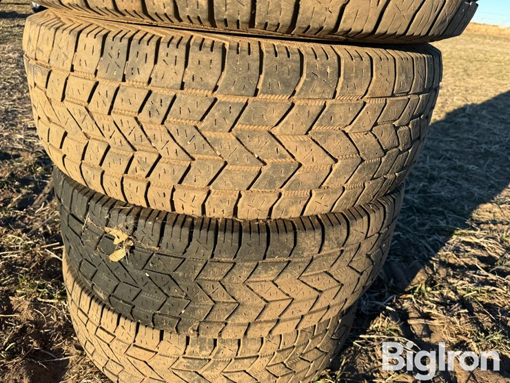 kelly-265/70r17-tires-image-9