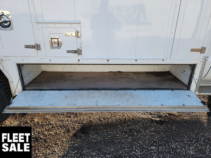 2008-ford-f550-image-30