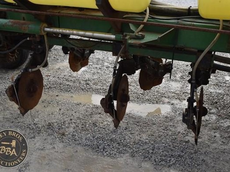 1984-john-deere-7000-image-37