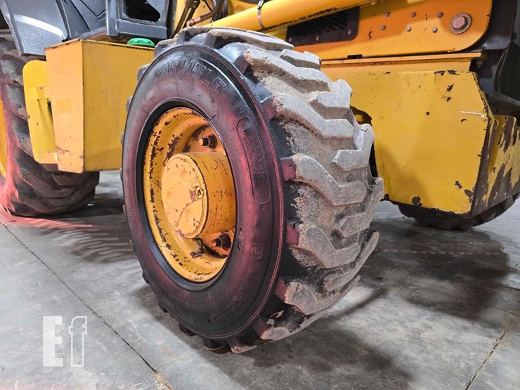 2014-deere-310k-image-27