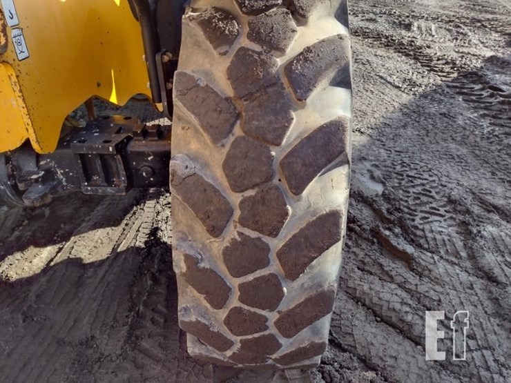 2017-jcb-510-42-image-20