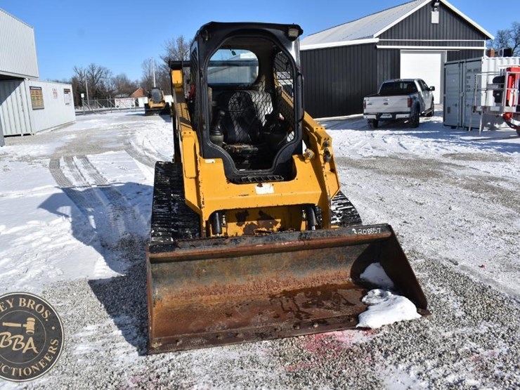 2019-caterpillar-259d-image-23