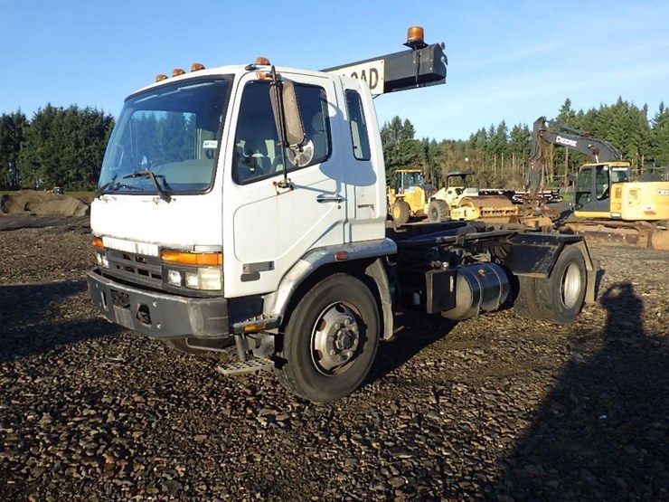 2000-mitsubishi-12'-s/a-hook-truck-image-1