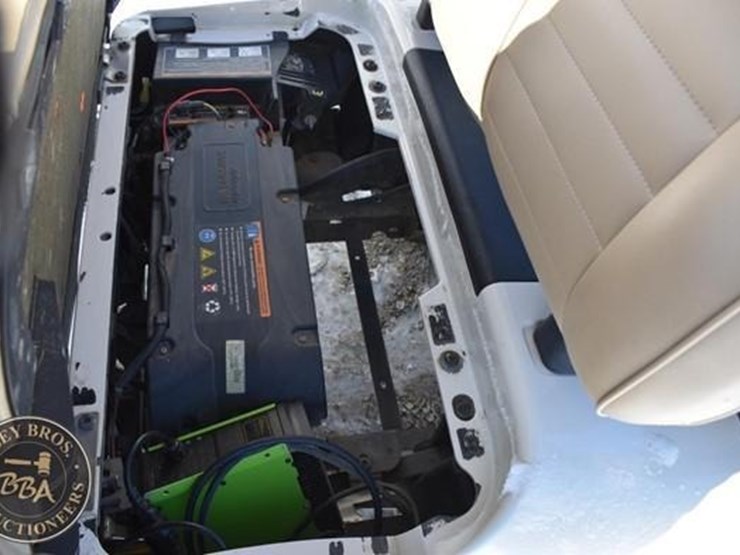 2019-e-z-go-rxv-elite-38917-image-13