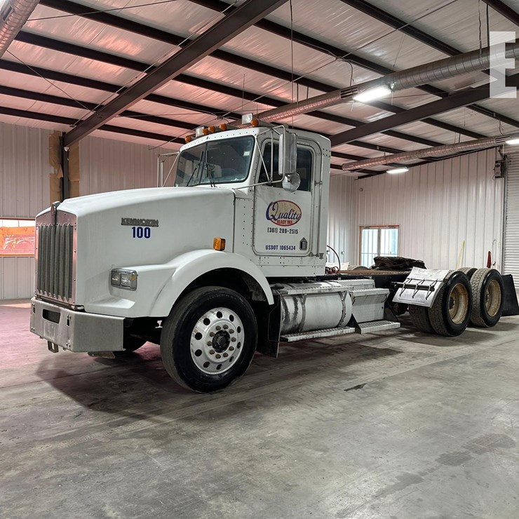2003 KENWORTH T800
