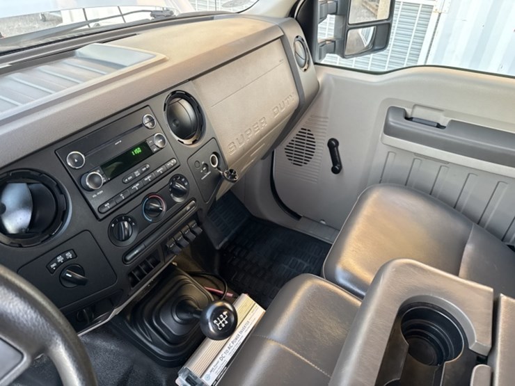 2009-ford-f350-image-30