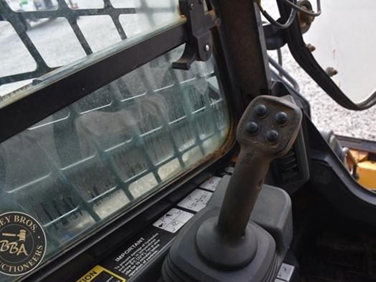 2019-deere-333g-image-55