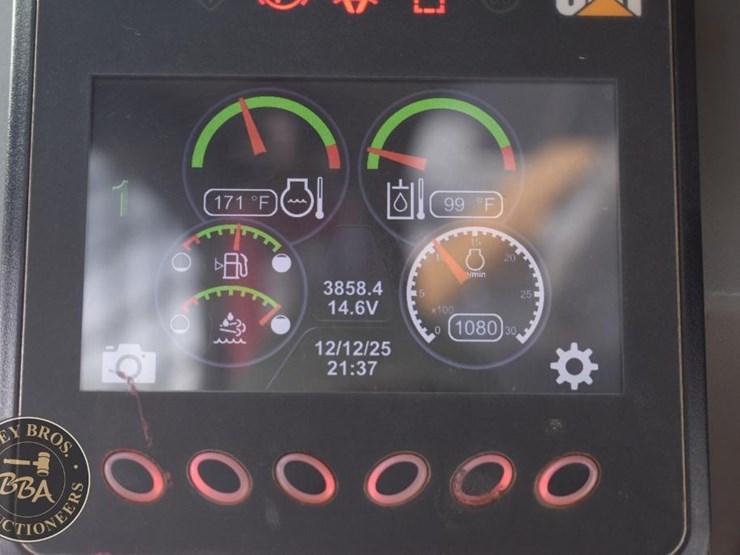 2020-caterpillar-299d3-image-43