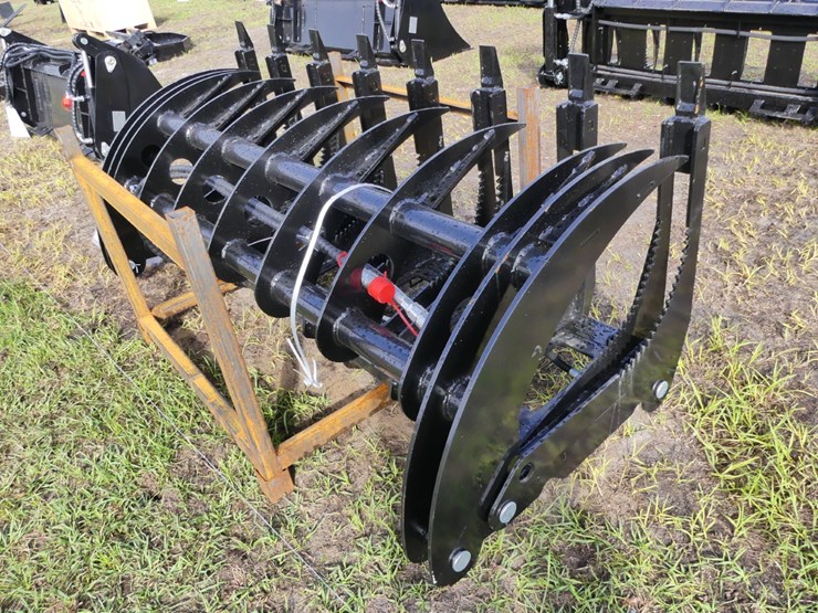 giyi-clg72-qa-72"-curved-log-grabber-image-2