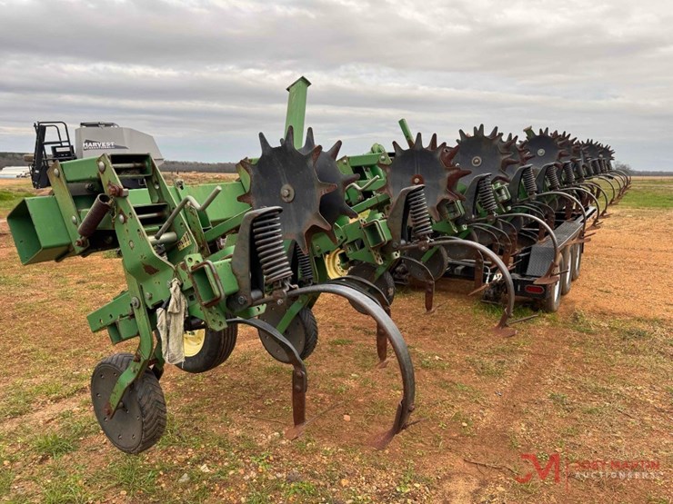 john-deere-856-image-1