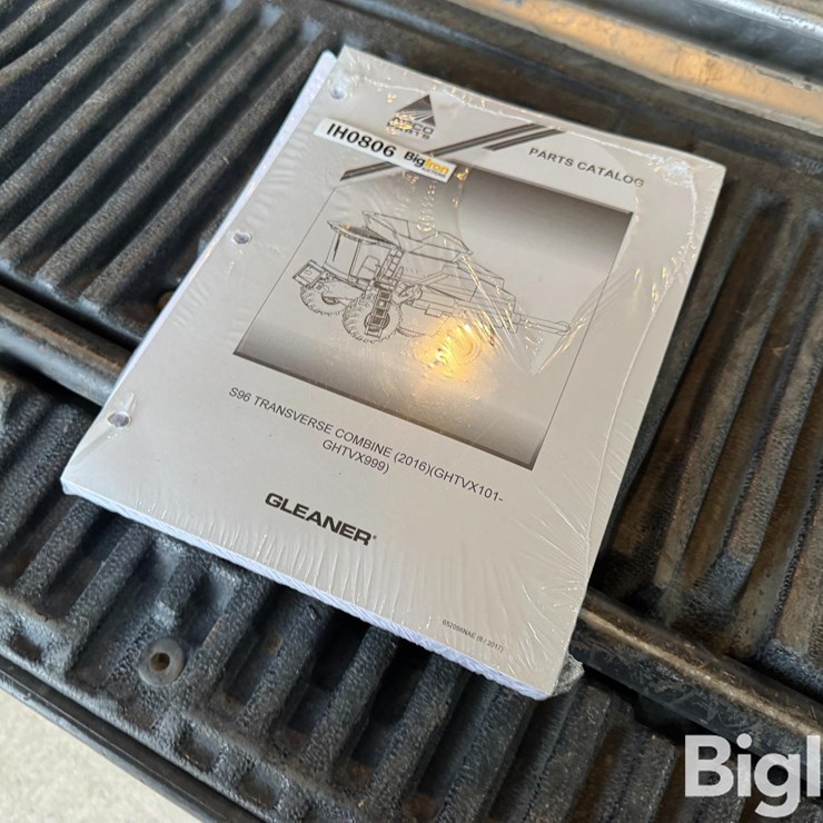 Gleaner R96 Combine Manual & Parts Catalog