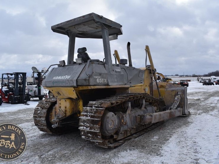 komatsu-d65ex-12-image-7