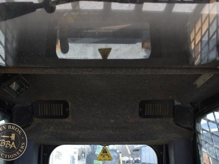 2020-mustang-2550rt-image-47