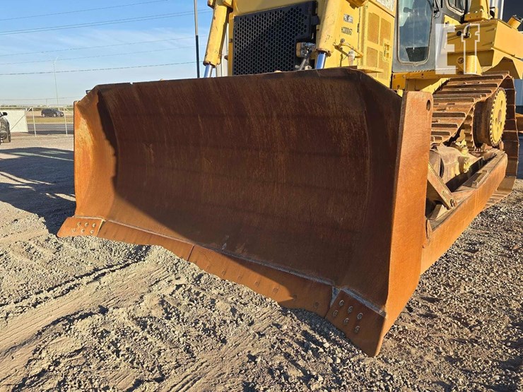 2007-caterpillar-d6r-image-9