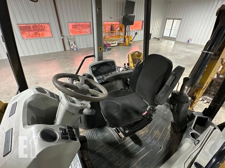 2016-caterpillar-415f2-image-19