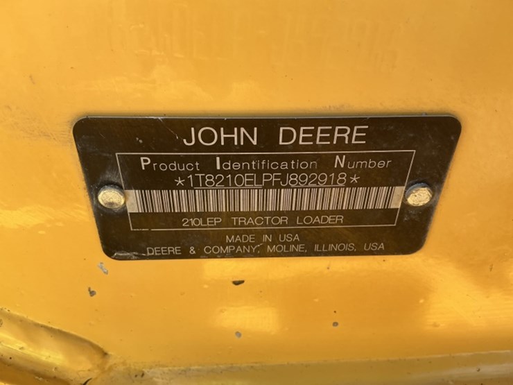 2015-deere-210l-image-27