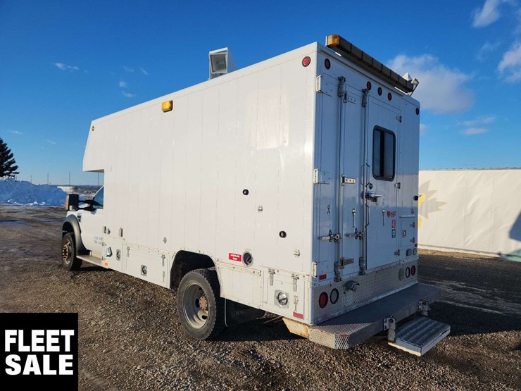 2008-ford-f550-image-3