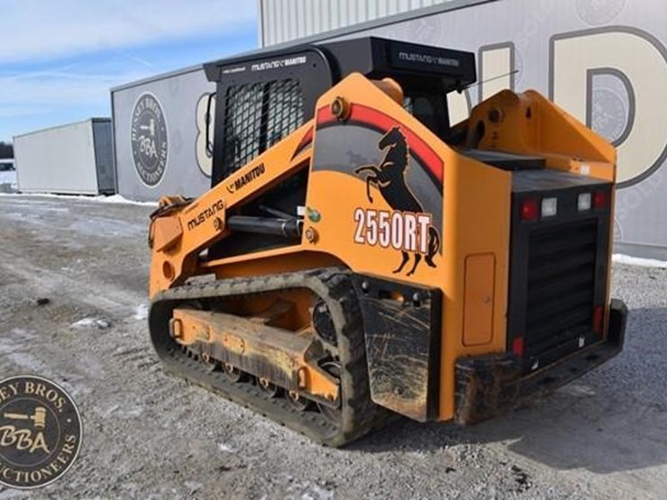 2020-mustang-2550rt-image-3