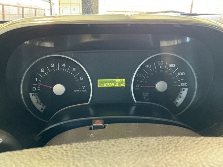 2008-ford-explorer-image-16