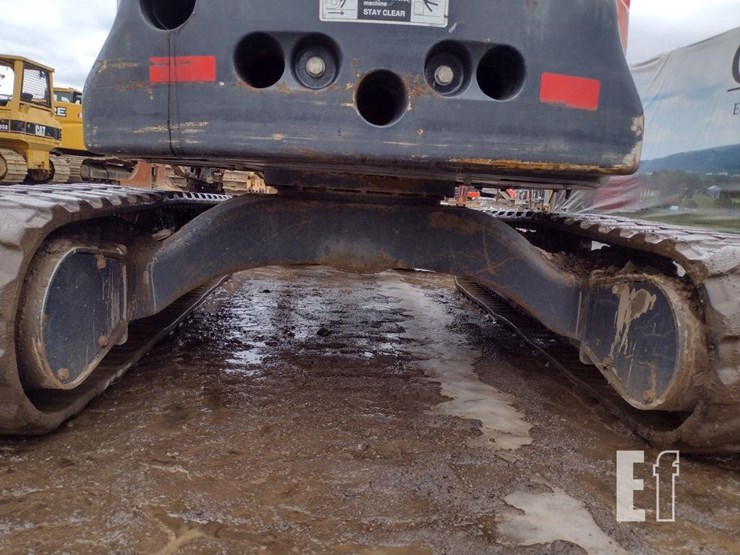 2014-hitachi-zx35u-image-46