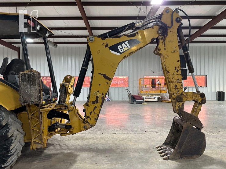 2016-caterpillar-415f2-image-14