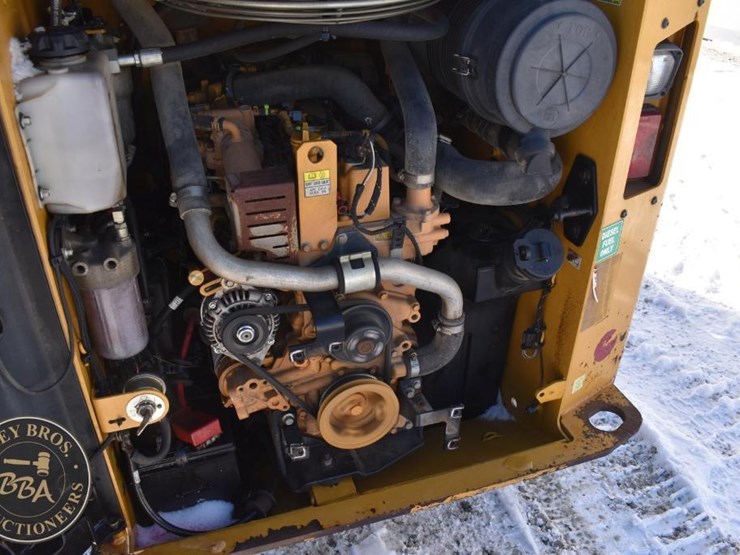 2019-caterpillar-259d-image-36