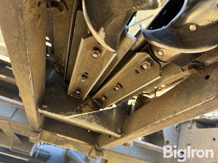 2013-agco-3000-image-18