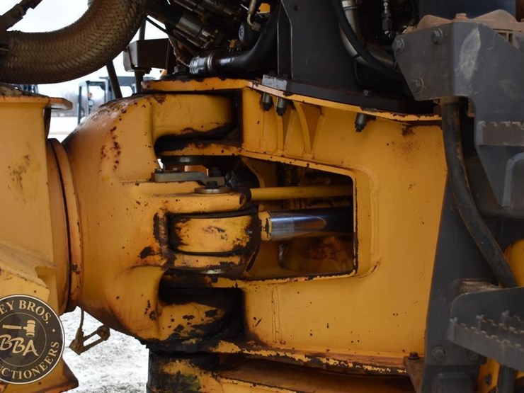 2011-volvo-a40f-image-19