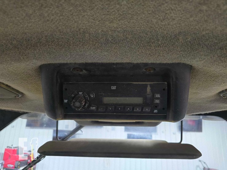 2013-caterpillar-430f-it-image-23