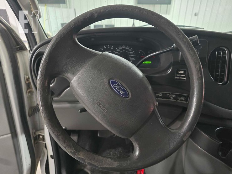 2006-ford-e350-sd-image-18