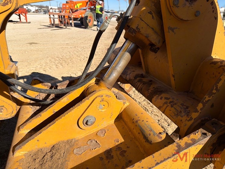 deere-700k-lgp-image-12