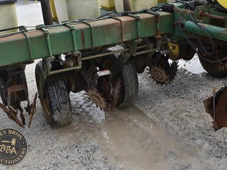 1984-john-deere-7000-image-38