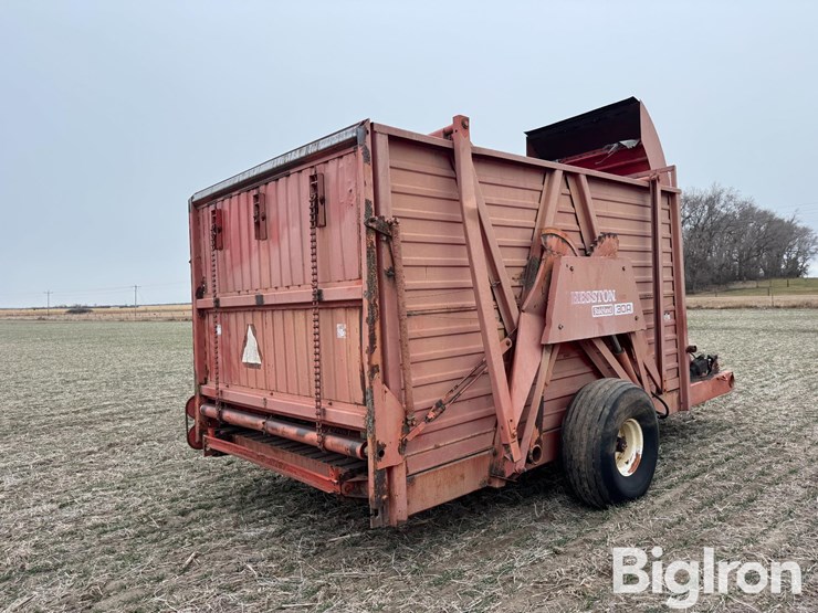 hesston-stack-hand-30a-stacker-image-5