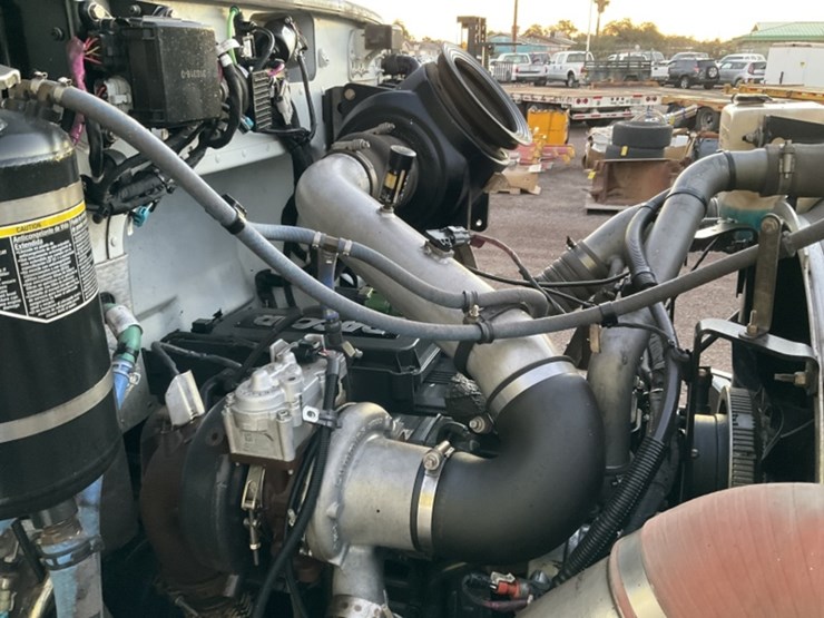 2015-peterbilt-pb348-rolloff-truck-image-20