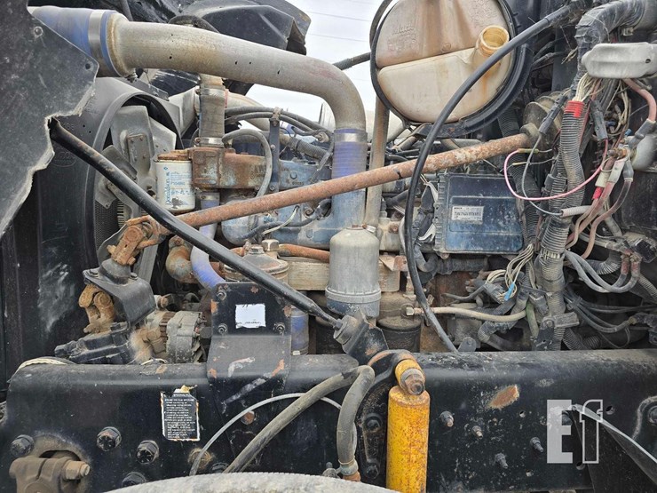 2007-mack-granite-cv713-image-25