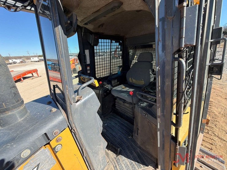 deere-700k-lgp-image-17