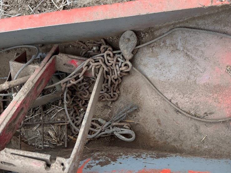 gravity-wagon-seed-tender-auger-image-12