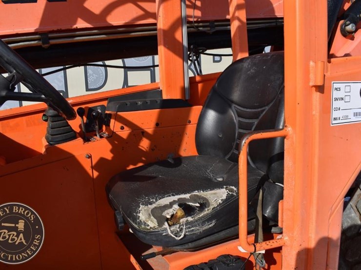 2017-sky-trak-10054-image-22