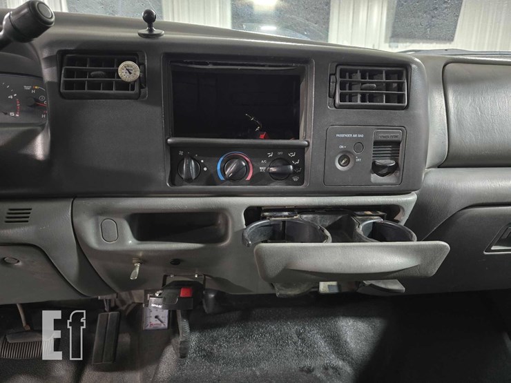 2004-ford-f350-image-14