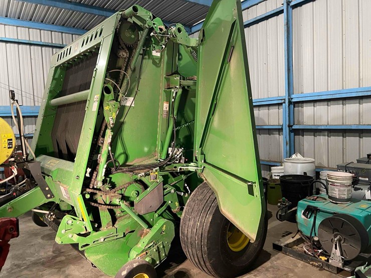 john-deere-561m-image-7