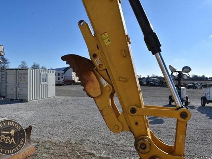 2018-caterpillar-311flrr-image-28