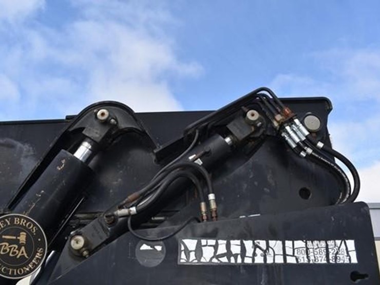 sky-trak-10054-image-42